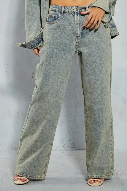 Denim Low Rise Relaxed Wide Leg Jean | Nasty Gal