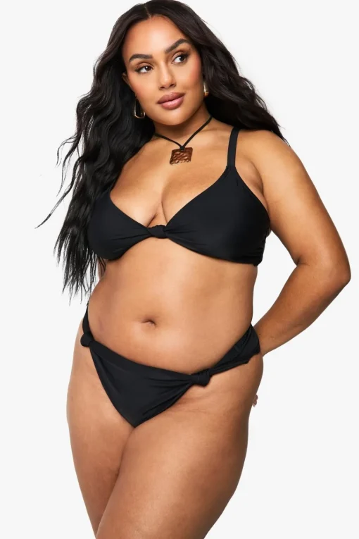 Plus Padded Knot Front Detail Bikini Top | Nasty Gal